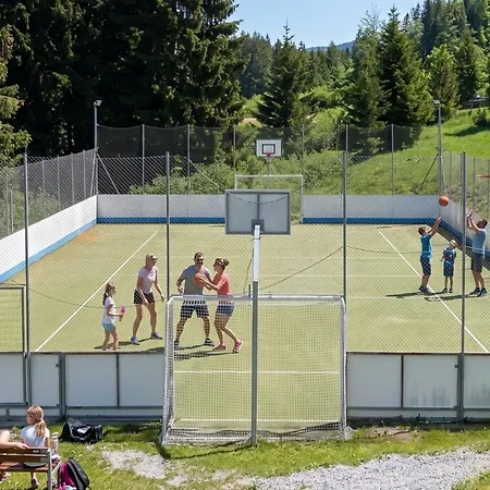 Drevenice Semesteranläggning (resort) *